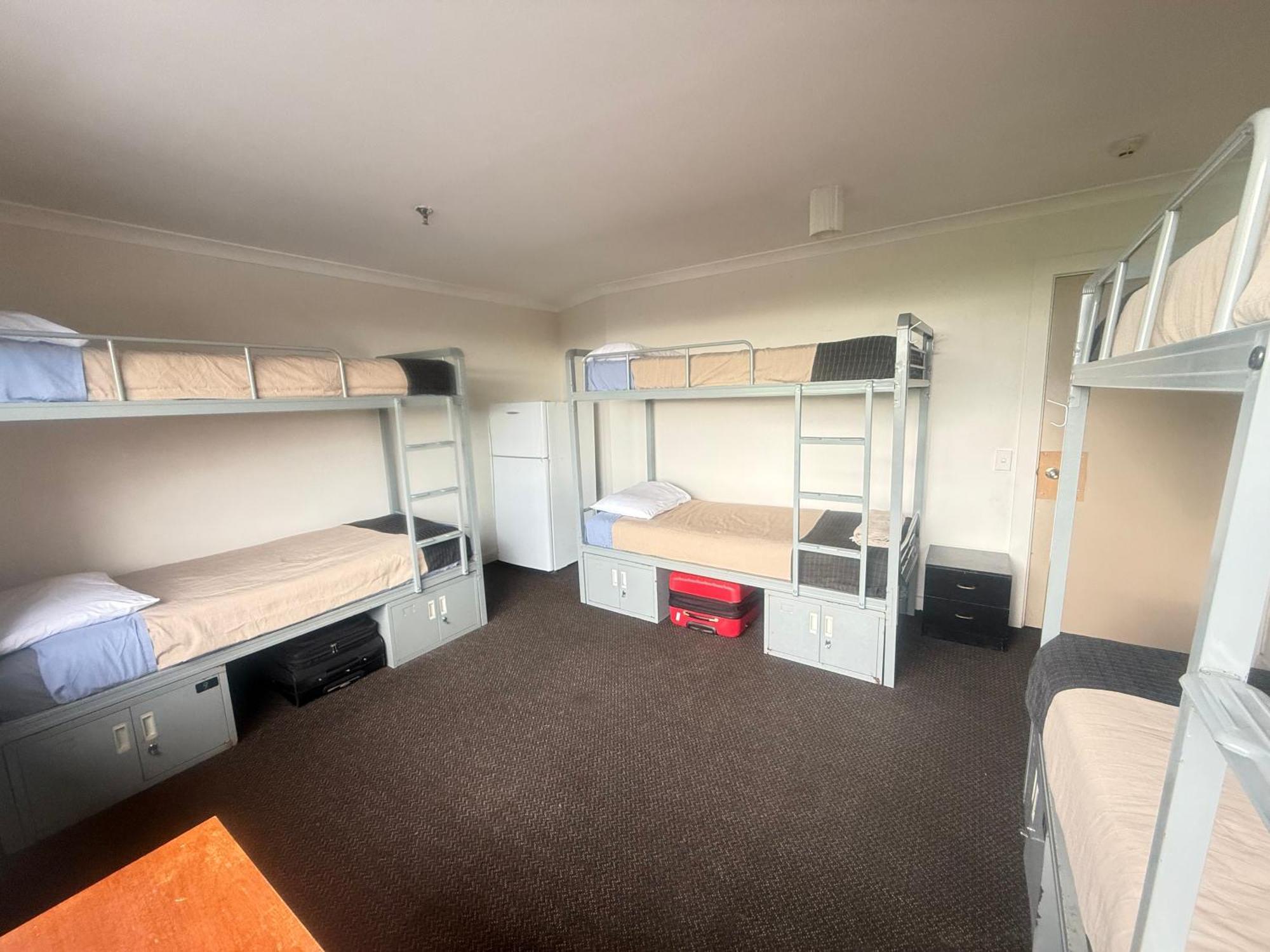 Bed 6-Bed Mixed Dormitory Room,1681762841:JPEG